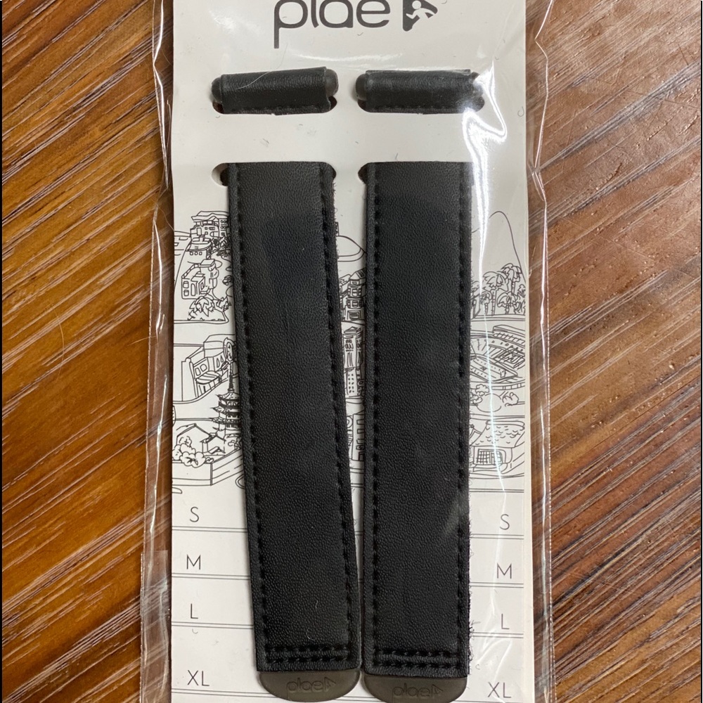 XL Black Leather Plae Shoe tabs